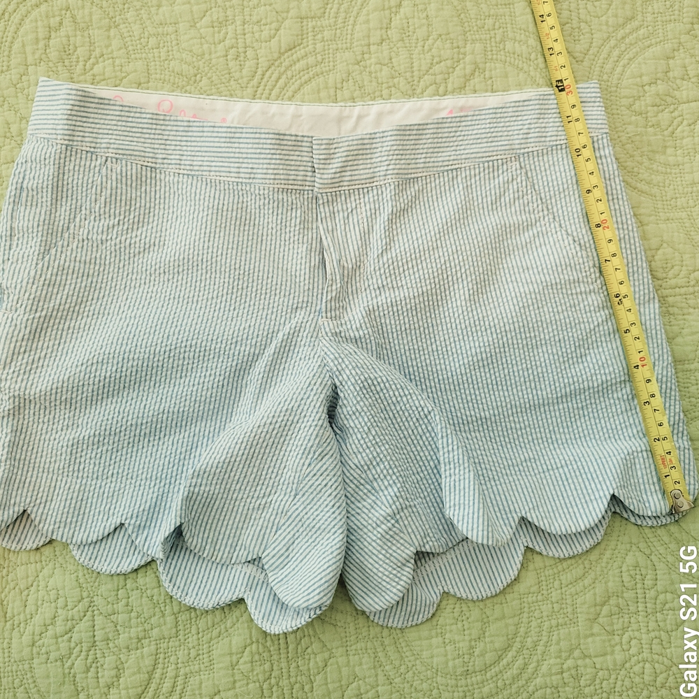 Striped Scallop Hem Women Shorts